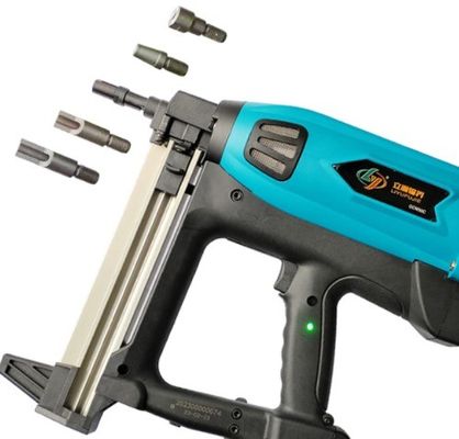 Pistolet à clous à gaz GCN50 Batterie sans fil Uesd pour clous en acier de béton 4000 clous par charge