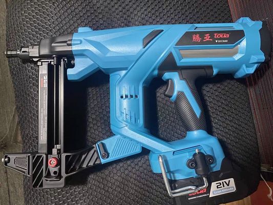 Pistolet à clous en béton alimenté par batterie Li-Ion 7.2V 4.0Ah pour un clouage lisse et précis