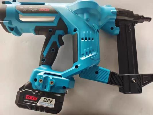 Pistolet à clous en béton alimenté par batterie Li-Ion 7.2V 4.0Ah pour un clouage lisse et précis
