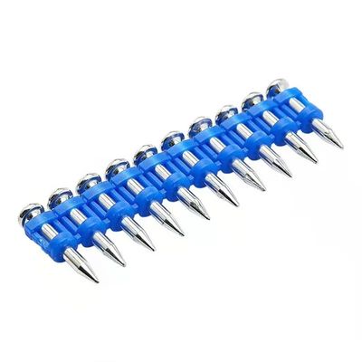 Un clou en acier galvanisé de 1 1/4 " avec une tige lisse et une tige standard ISO